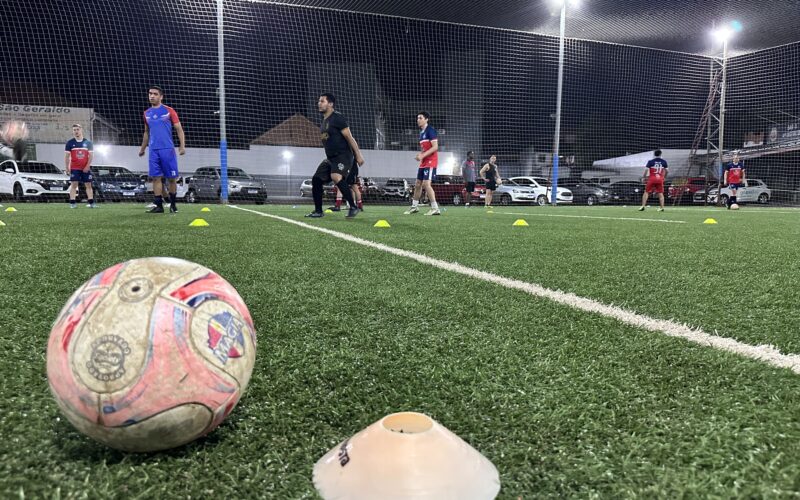 Orgulho dentro de campo: conheça o clube de futebol onde diversidade e inclusão são lemas 